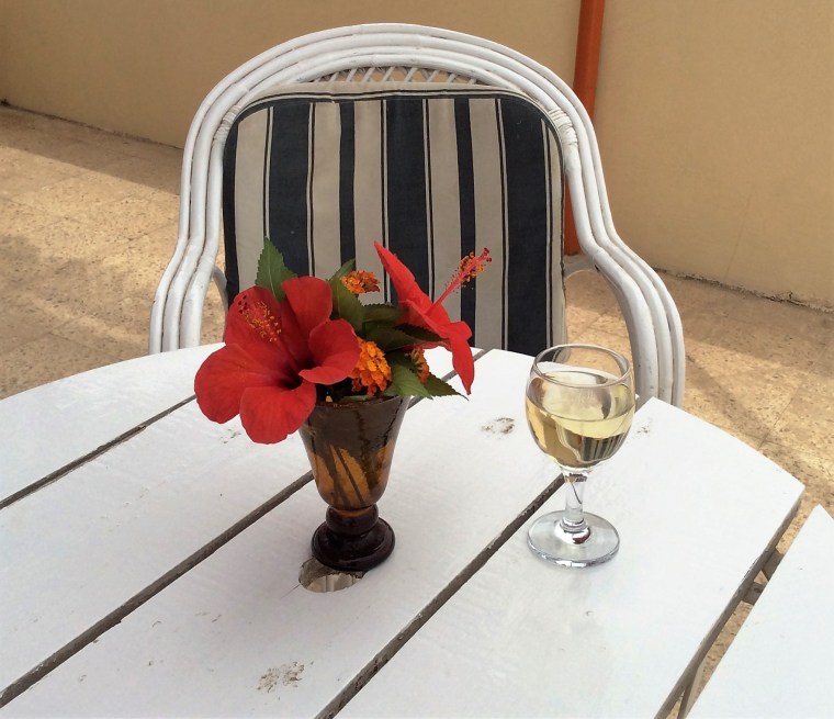 alone but not lonely - Brigitte Nioche